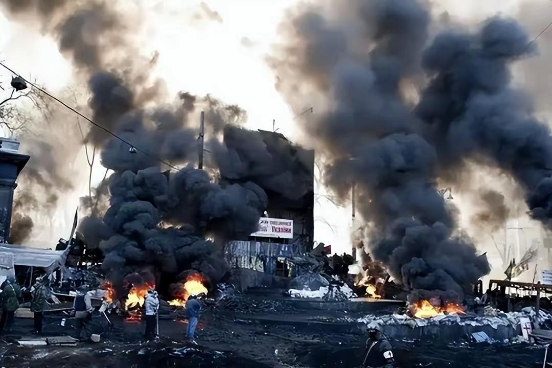 美以袭击伊朗进入第 6 天了，它会像俄乌战争一样变成持久战吗？从各方的军事储备来