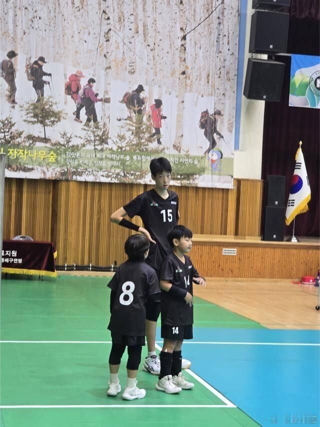 国际排坛动态韩国排球韩国近期“挖掘”出来一个好苗子，江原道束草交东小学的六年级学