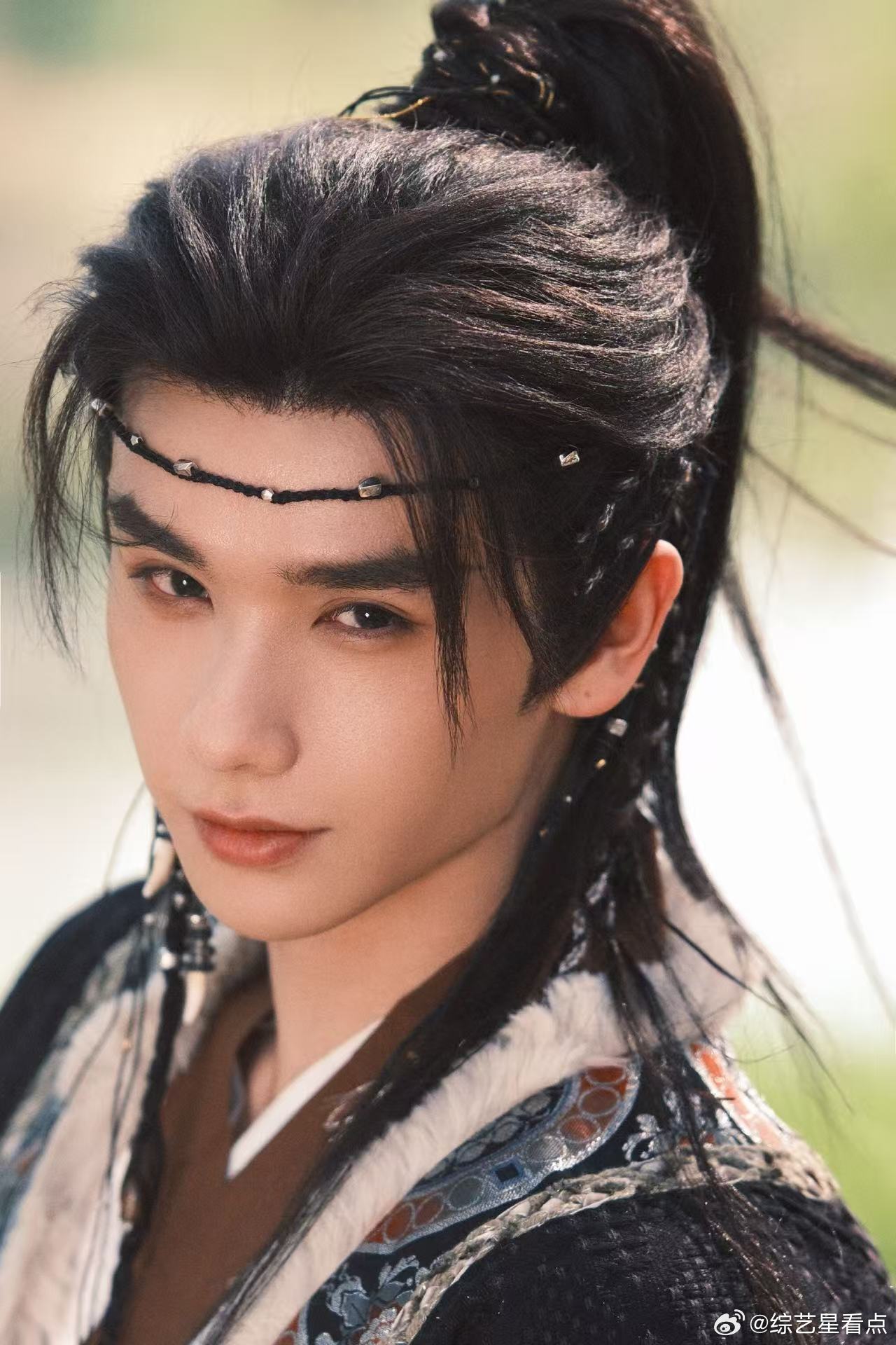 高卿尘满地的另一种人生高卿尘逐玉下线江湖上线 逐玉满地告别江湖，感谢高卿尘，愿少