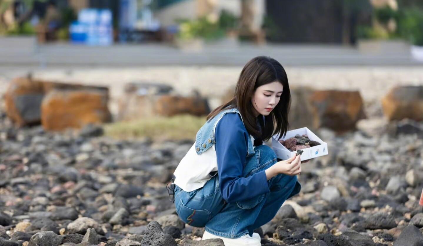 #早安咪语##白鹿好暖心一女孩#鹿鹿真的值得所有偏爱～细节见人品，真心永远不会被