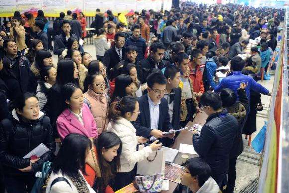 中央亮剑！十五五规划一把扯下了教育与就业的遮羞布：一边是 5000 万大学生、满