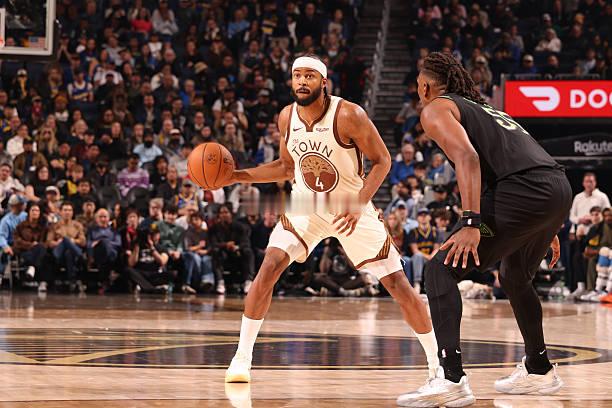 上一场勇士对阵鹈鹕的比赛，穆迪命中了8记三分单场狂砍32分。在随后的6场比赛中，