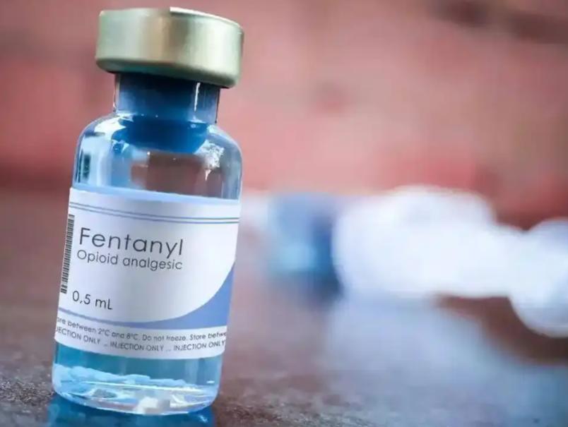 什么是芬太尼？为何美国如此惧怕？其实说白了，就在医院里是帮人止痛的“狠角色”。是