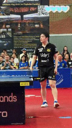 樊振东这个掏球真是绝了，看了好几遍都没看明白。​摸一摸，挤一挤，突然球就像变魔术