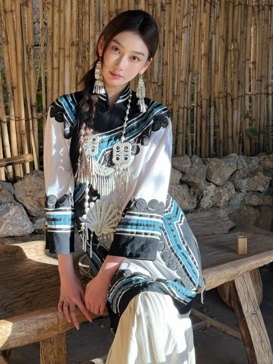 山对山来岸对岸