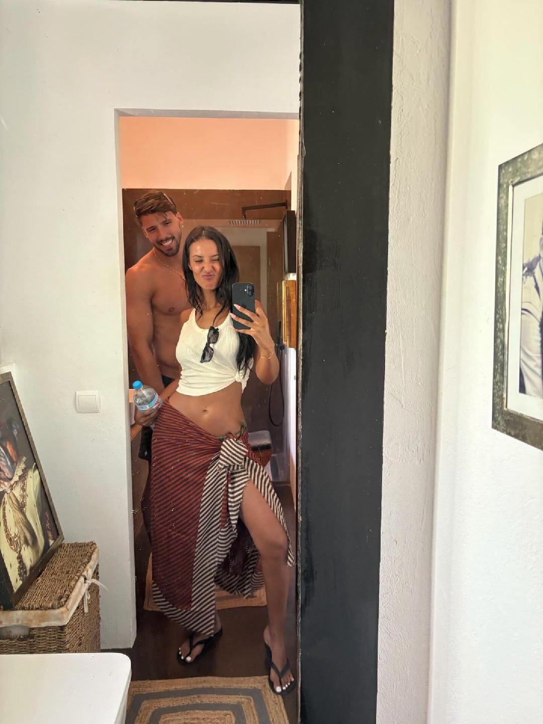 看点甜甜的小情侣