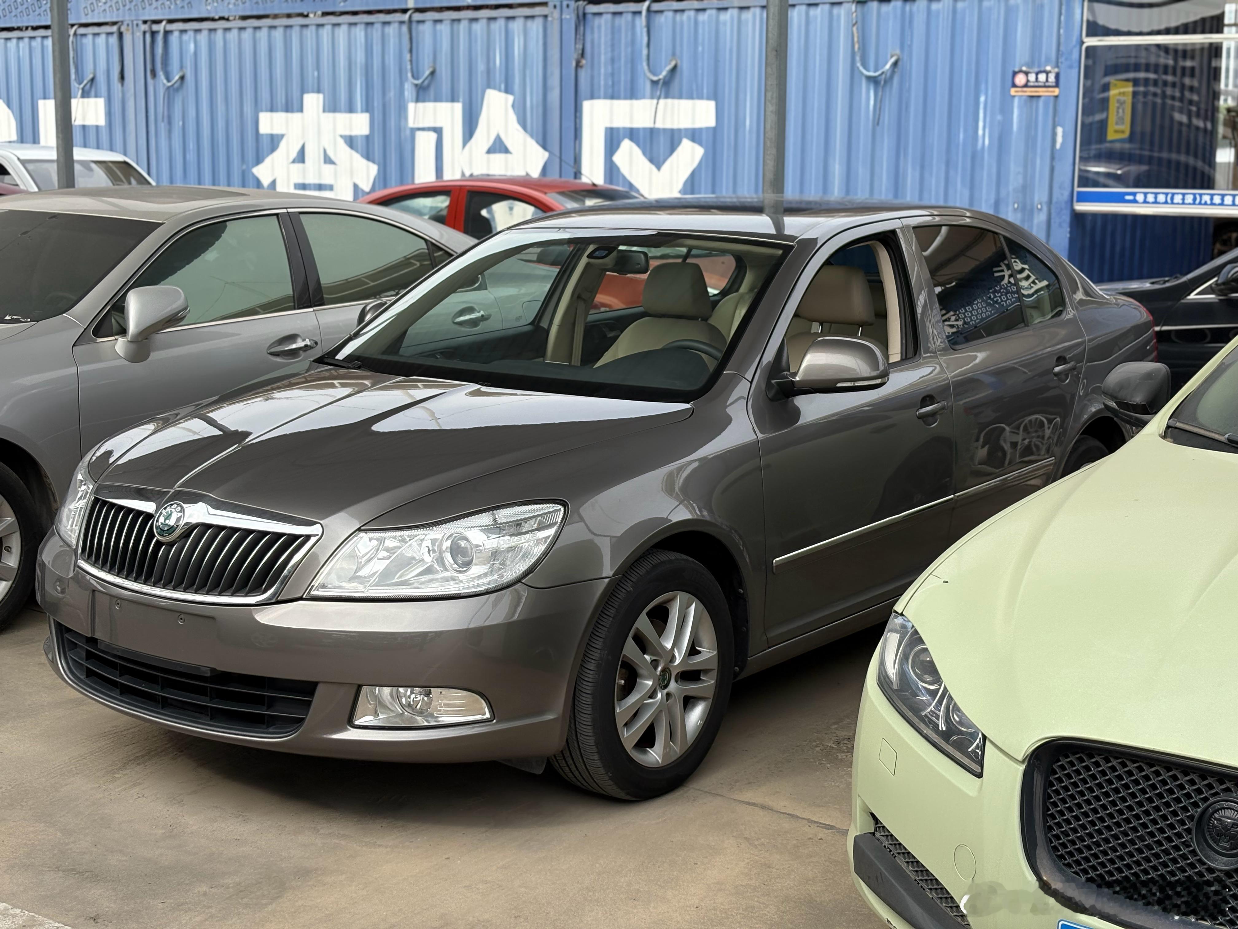 11月第一天 双响炮13年极品3万公里明锐 已售河南🛫14年原漆5万公里301