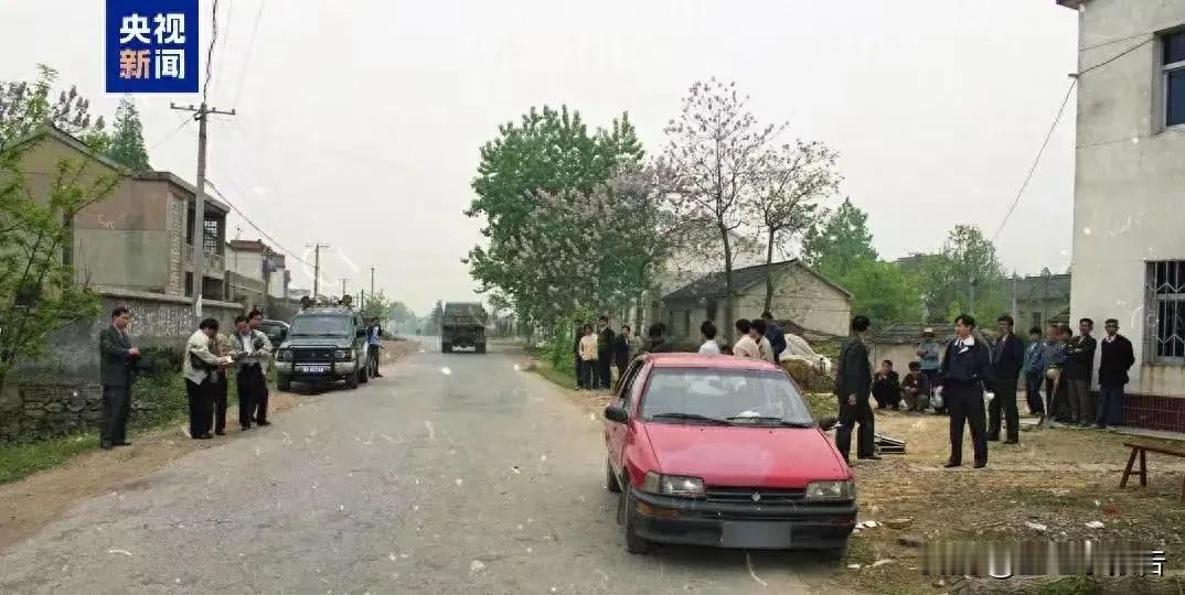 南京近日又宣布破获一起24年前的命案积案，被害人是一名时年29岁的出租车司机。案