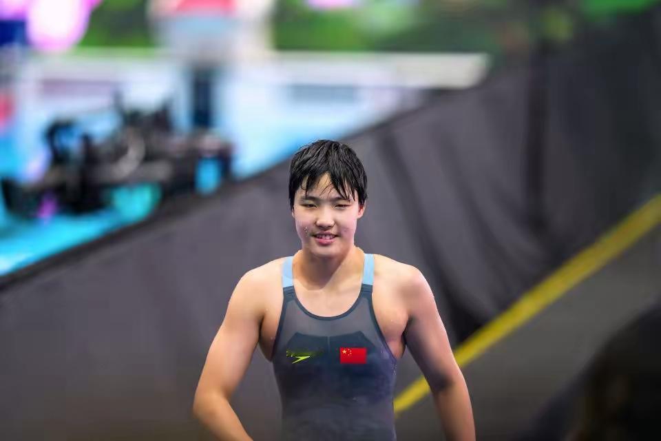 12岁于子迪力压前辈晋级世锦赛200米蝶泳决赛 12岁小将于子迪惊艳世锦赛 中国