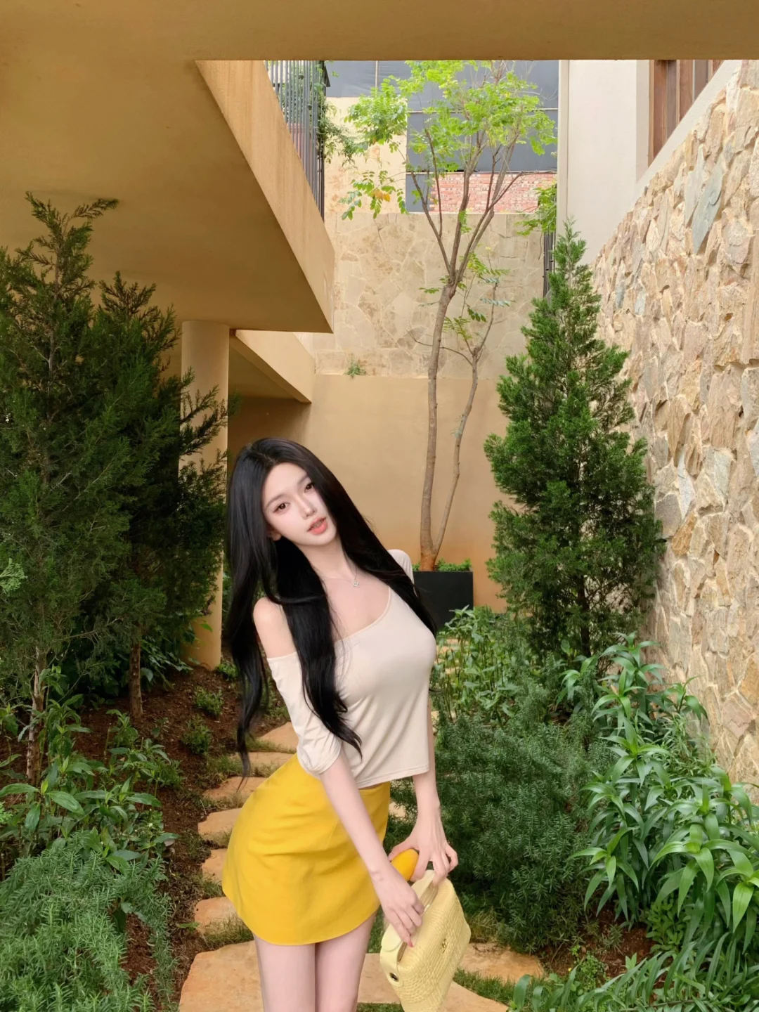 明媚才是夏天的入场券