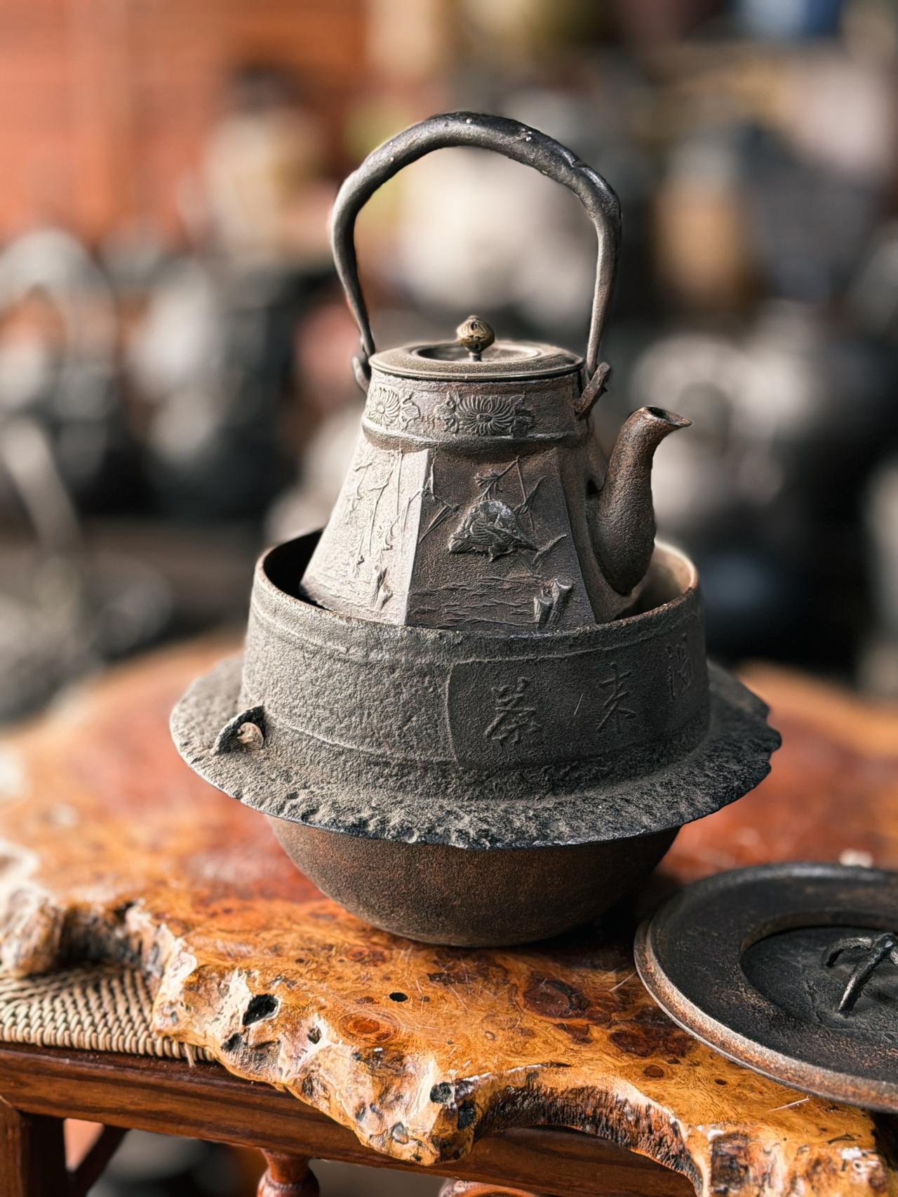 也不知道为什么，一到晚上就格外精神，翻来覆去数羊数到走神，大脑反倒越转越清醒。