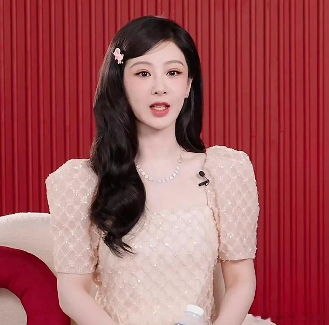 你们锐评吧 我就不说杨紫了