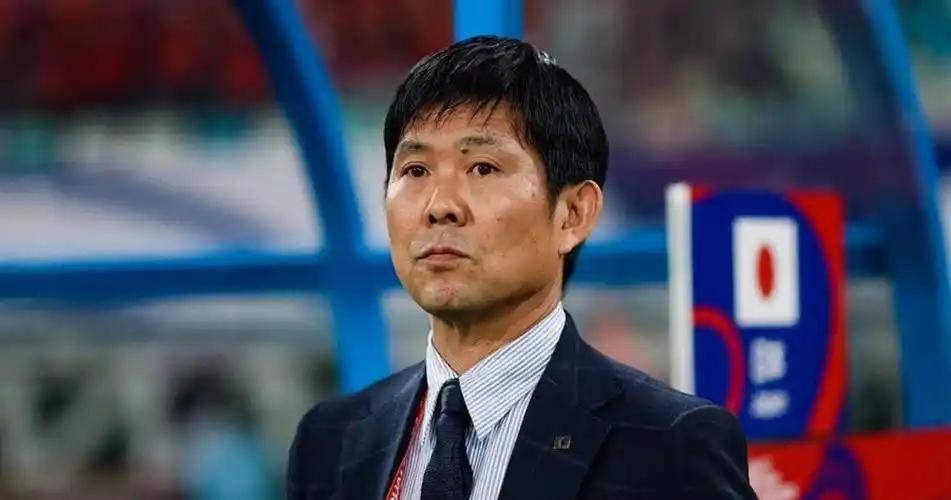 不得不承认，我们看走眼了。曾经我们以为日本足球只是靠留洋镀金，可当他们在核心主力