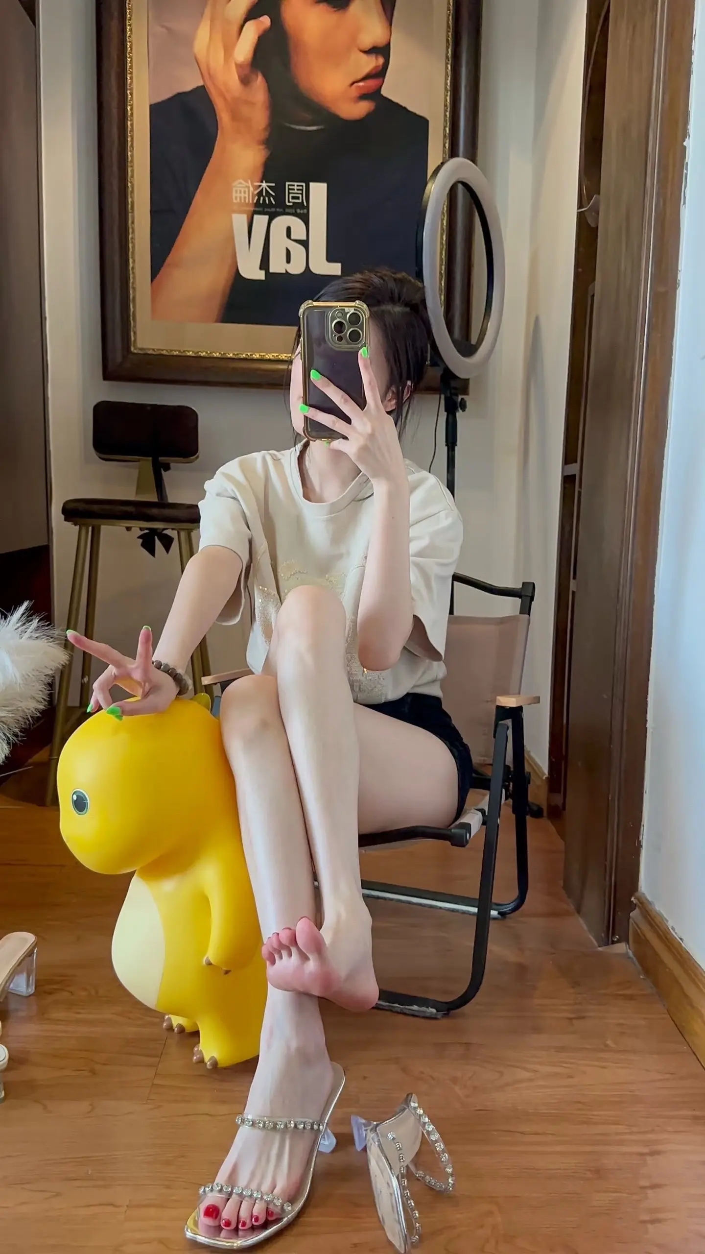 人和人之间没有感情才讲道理