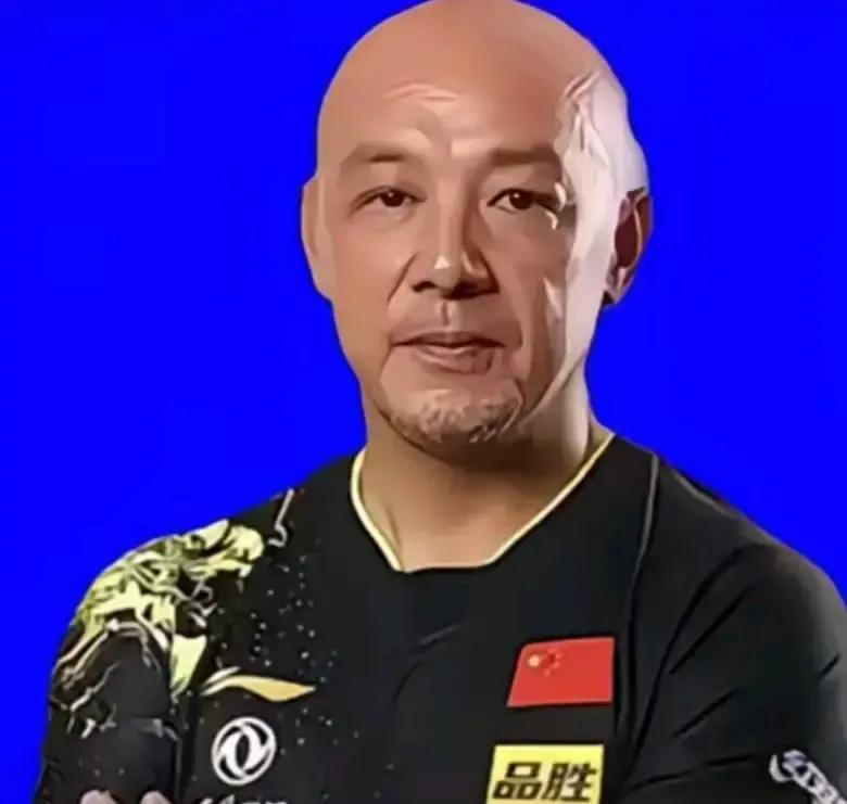 肖战教练这家世，真不是一般人能比的。
 
他爸是四川乒坛的老炮儿，当过省队主教练