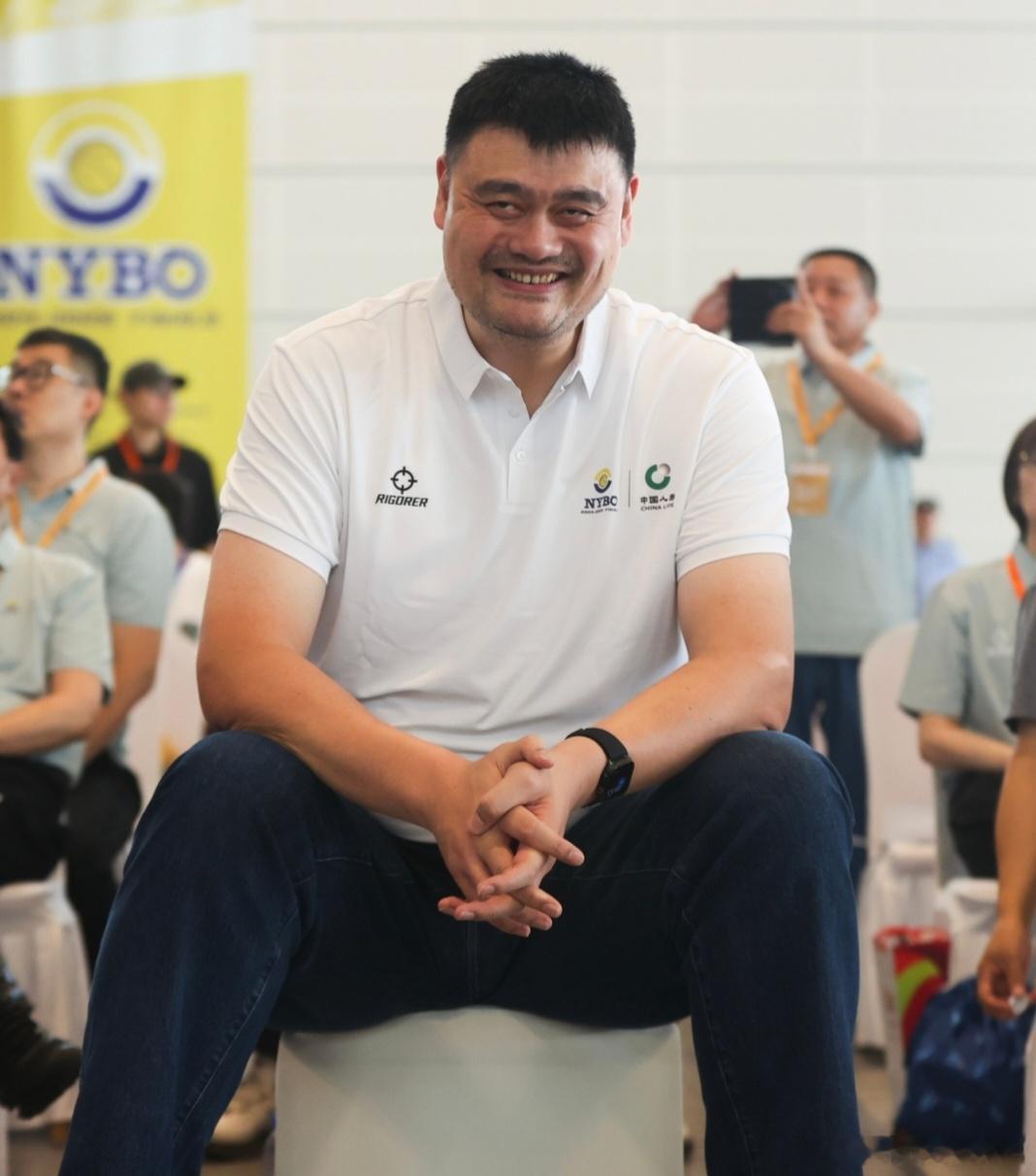 人生何处不相逢，NYBO总决赛开幕式现场又见姚明。从NYBO这项赛事创立以来，无