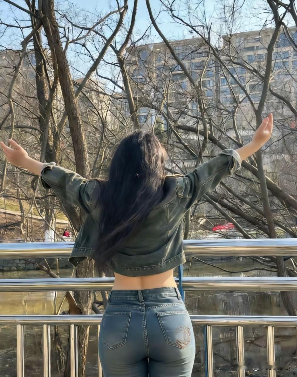 喜欢不是类型，而是感觉