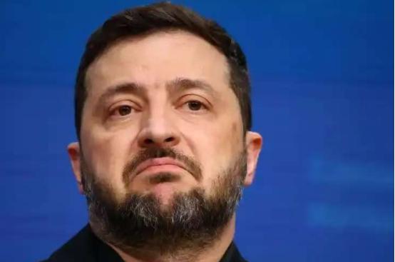 乌克兰全黑了！核打击前最后警告，俄军发射13枚“全球禁止”导弹！
 
麻烦看官老