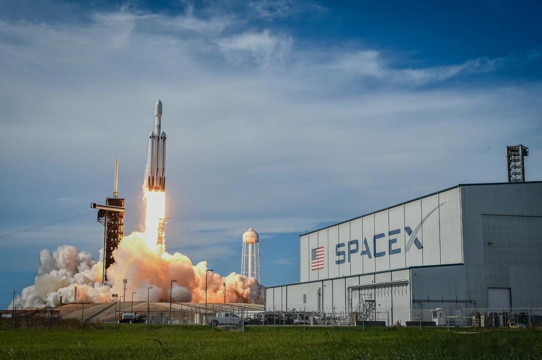 上市四天暴涨封神！SpaceX盘中涨幅直冲17%，市值一举超越微软、亚马逊，直接