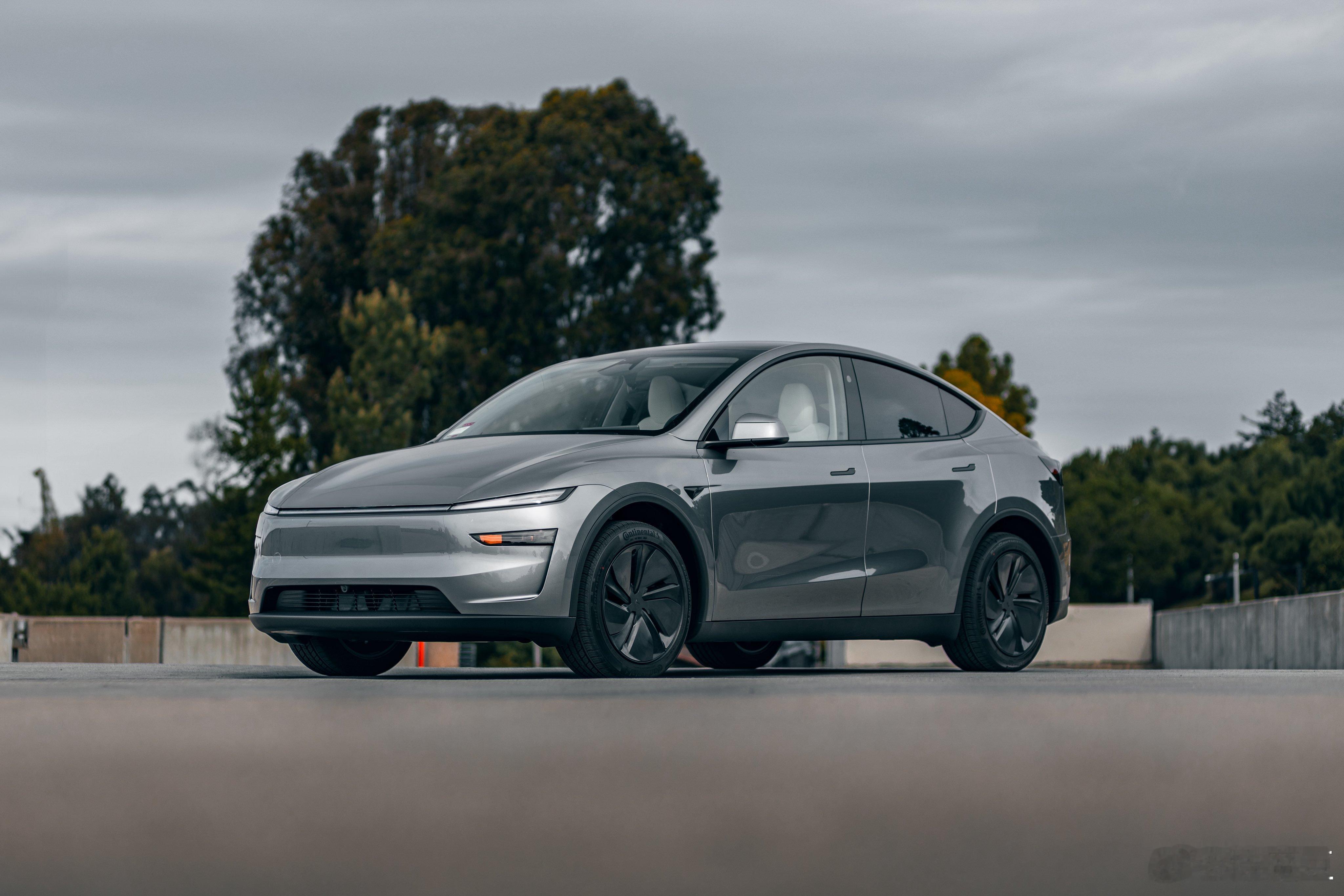 这大屁股！[666]特斯拉焕新model y ​​​