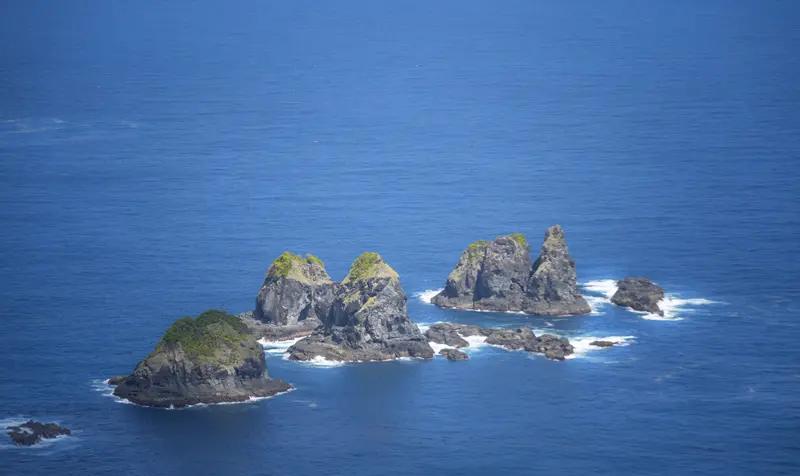 日本政治右倾化可不是啥好事，影响那是方方面面的。在外交上，它不断挑衅周边国家，像