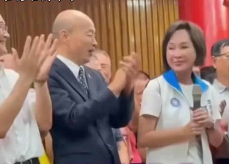 韩国瑜按捺不住了！昨天白天还在“立院”第九次挡住民进党的军购预算，晚上就密会王金