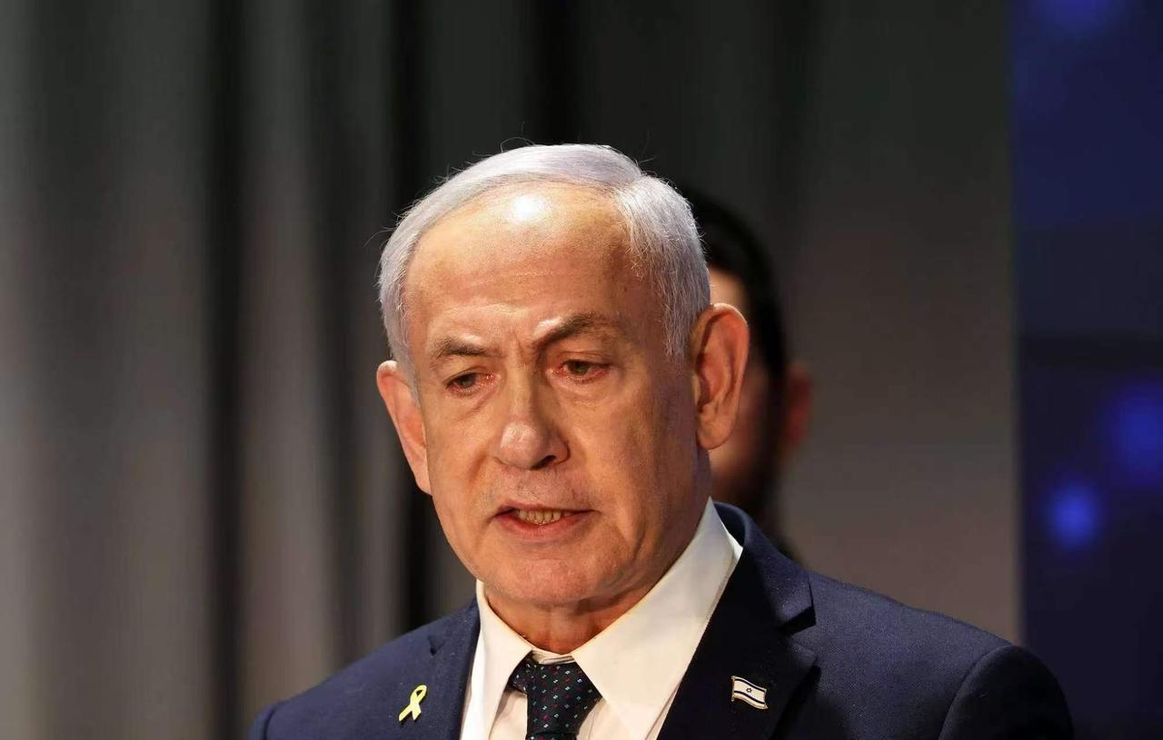 内塔尼亚胡心里清楚，美国一旦动手打伊朗，伊朗必然会打以色列。内塔尼亚胡更清楚，即