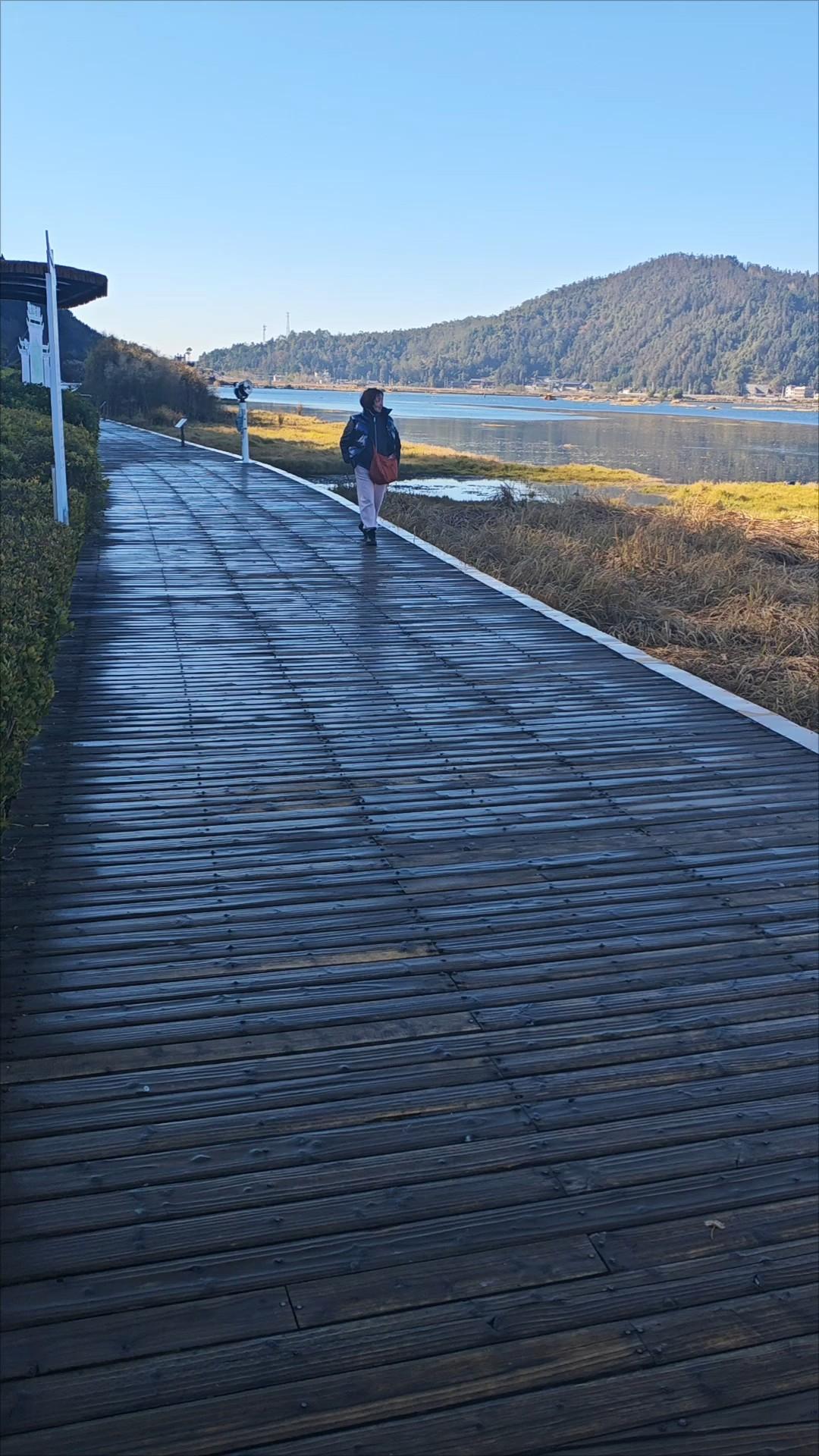 六十岁以后，把“我应该”，换成“我喜欢”，
  年轻的时候，我无论是在工作中还是