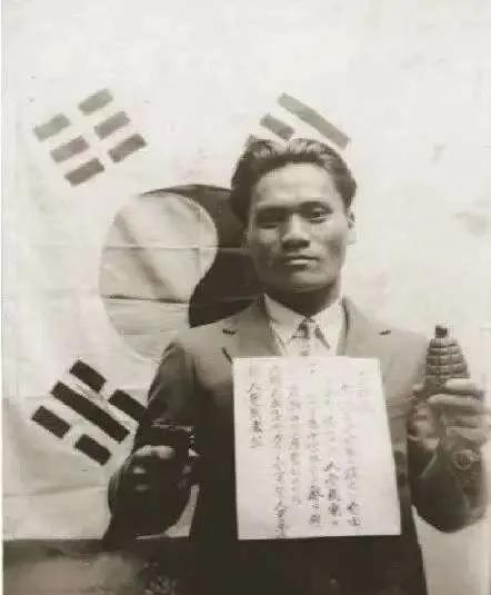 李在明这次来华，行程本来挺紧，看完临时当局旧址就要回国。

结果他临时变卦，非要