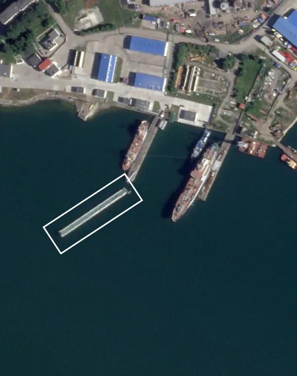 🚨🇷🇺 8.8级地震损坏了堪察加半岛的俄罗斯核潜艇基地

据报道，卫星图像