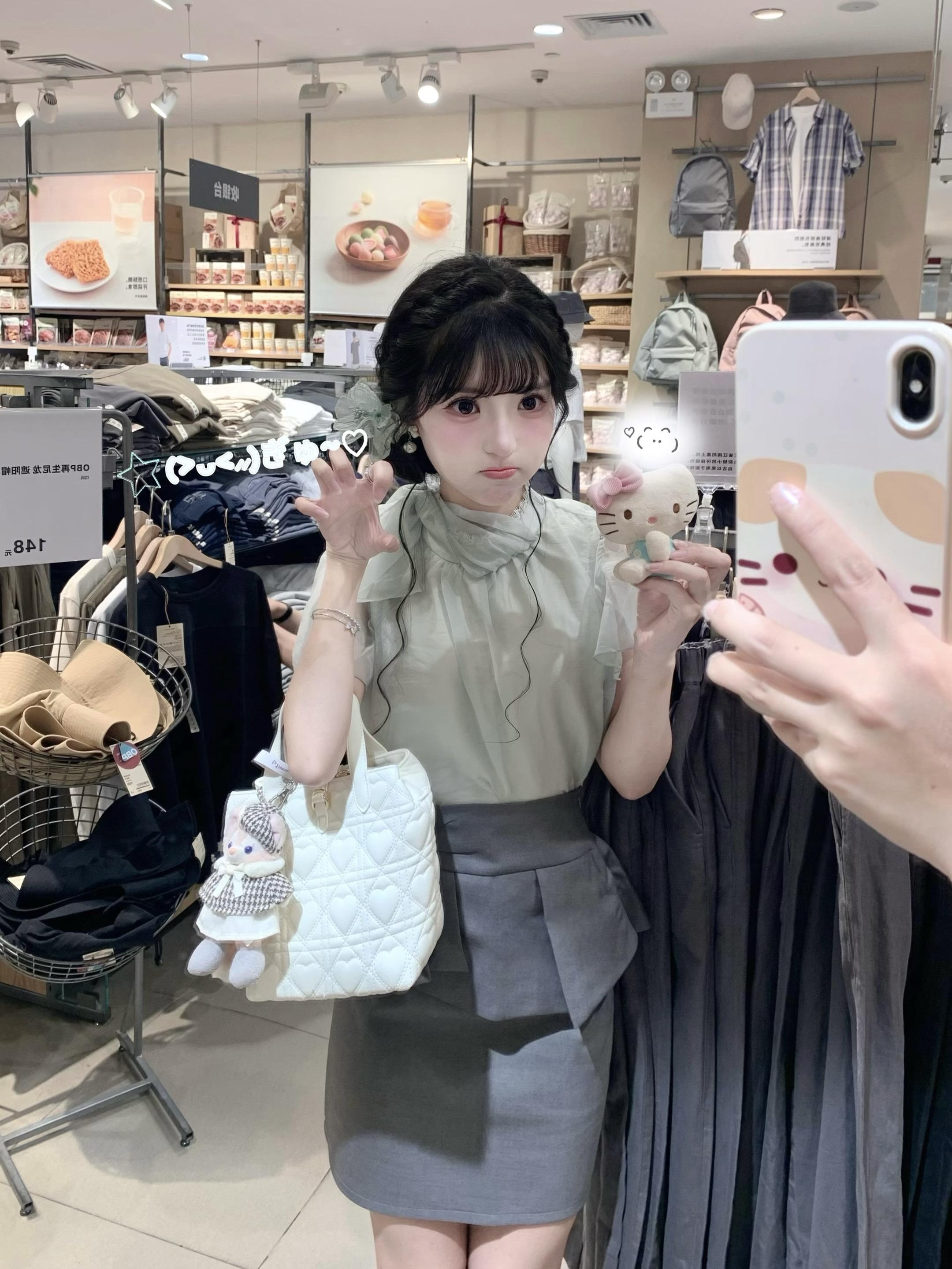 🐰妈妈我只想穿清楚系◜𖥦◝。薄荷色好美