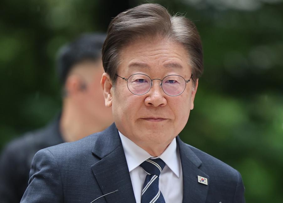 李在明果然聪明，趁中方访问朝鲜之际，他一口气提到了4个国家

6月8日，朝鲜半岛