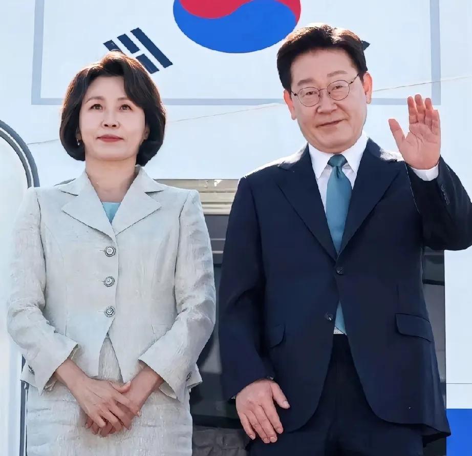 李在明又被保守党下绊子了，他前脚刚表态中韩一家亲，后脚就有三名韩议员偷偷窜台，往