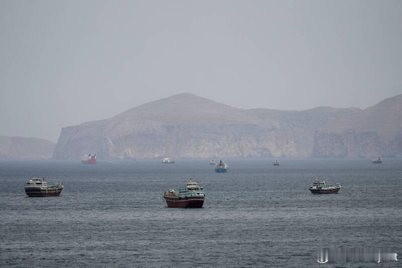美伊停火岌岌可危！美军拟定新打击方案 目标直指霍尔木兹海峡海外新鲜事美以伊冲突 