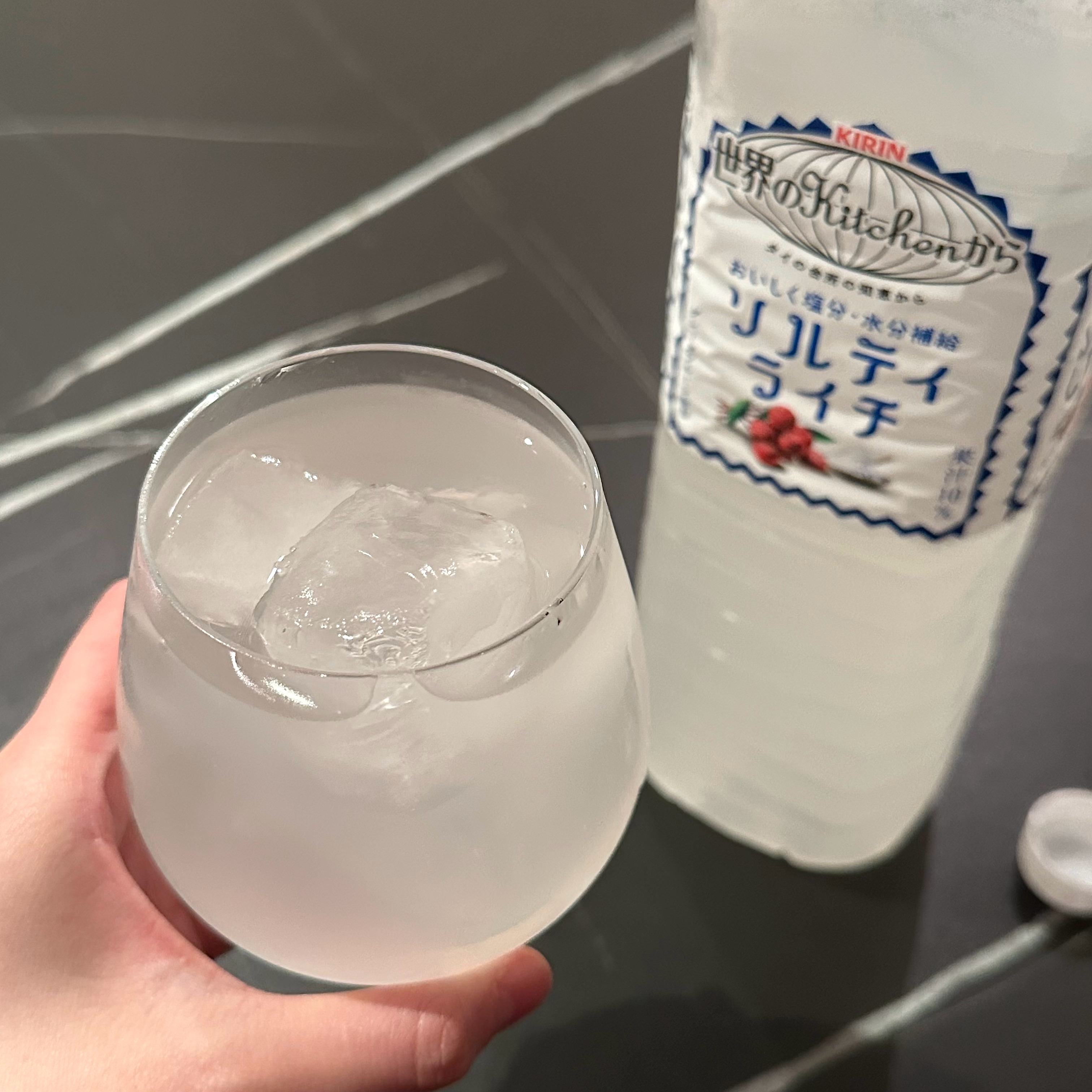 🧊🧊🧊 喝了一堆好看的冰冰凉凉✔️Kirin麒麟海盐荔枝闻起来荔枝味很浓，