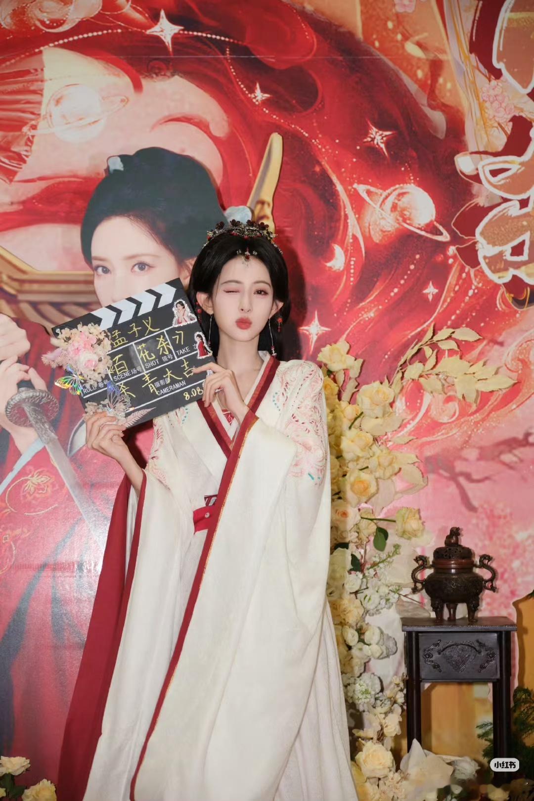 孟子义瘦到了90斤以下角色需要，明星本人也够自律，孟姐今天《百花杀》杀青状态是真
