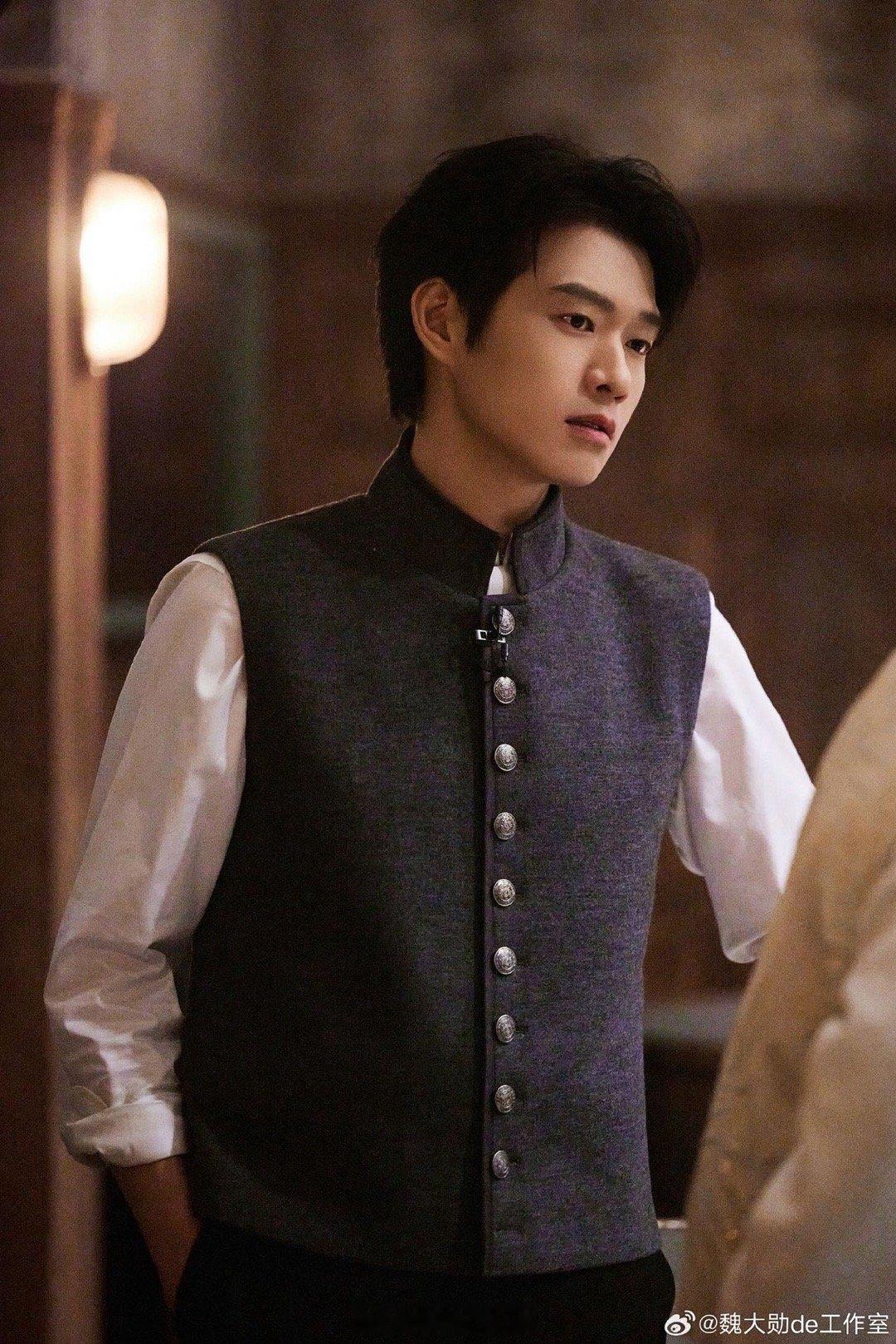 魏大勋没少看小说吧大侦探 “我不知道她有家”——这台词熟不熟？霸总文里渣男标配！