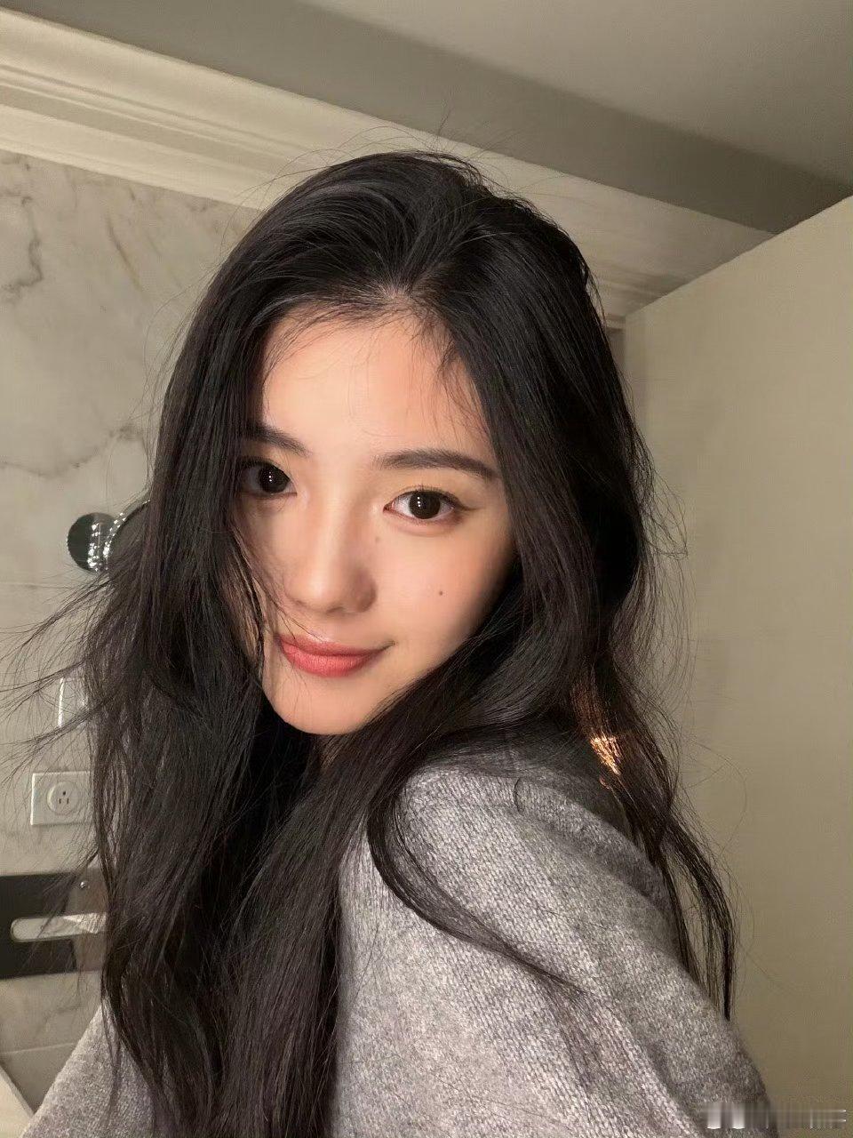 刘浩存晒彩虹刘浩存分享plog刘浩存分享plog，好看，绝啦 ​​​