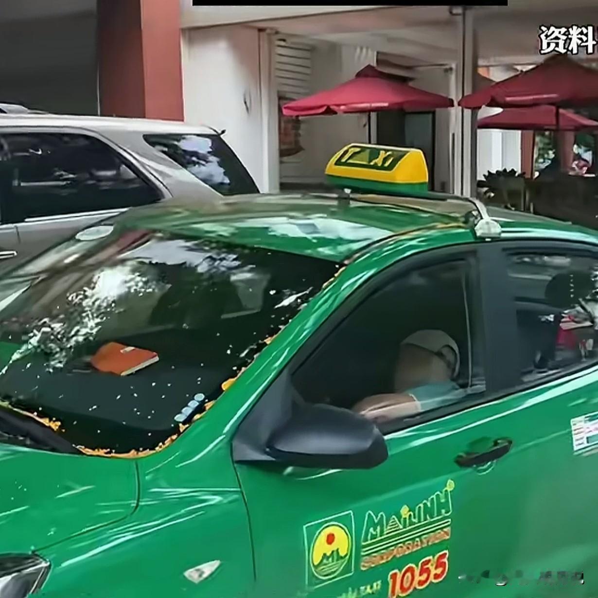 随着美国，以色列发动侵略伊朗战争至今，霍尔木兹海峡这条全球能源的“主动脉”之一被