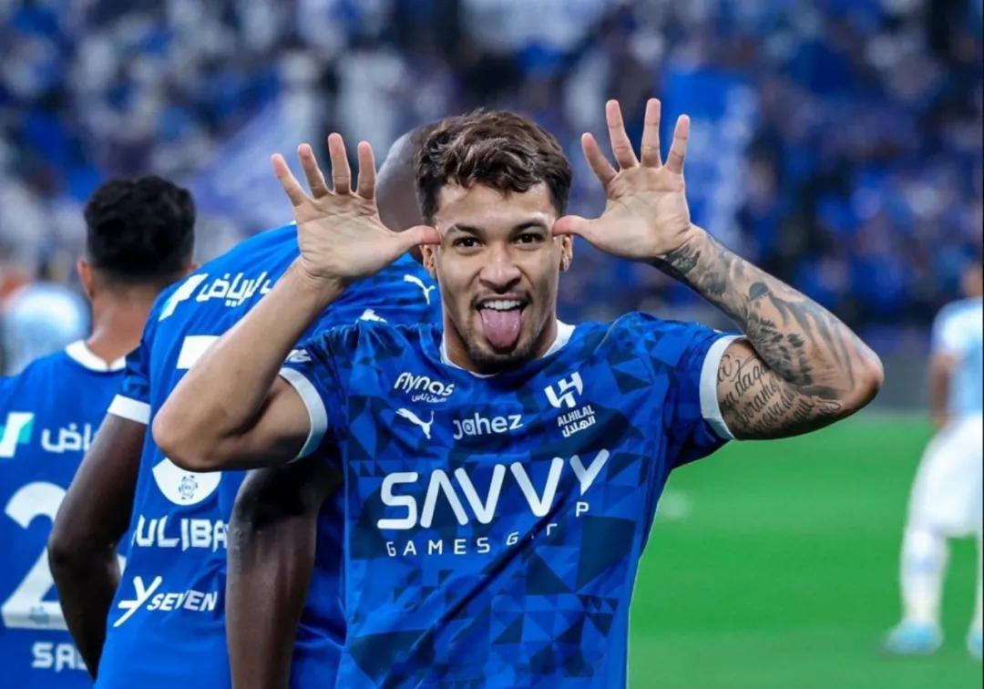 罗马诺消息，马竞已经和马科斯-莱昂纳多就个人条款达成协议，目前他们正和利雅得新月