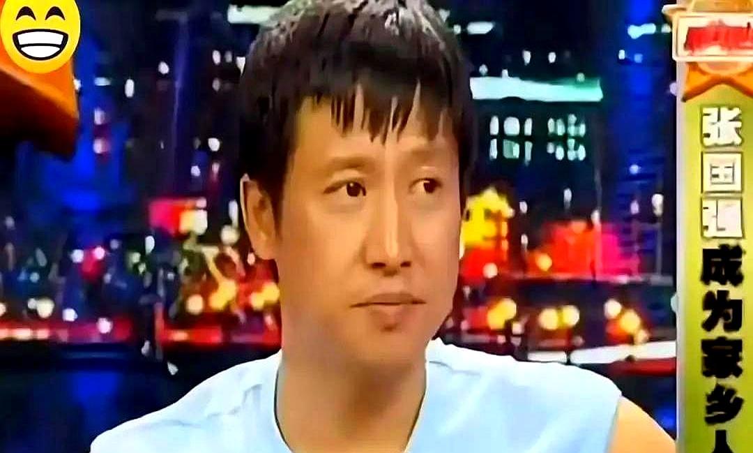 一个角色，让他白吃白喝了十几年。
 

深夜撸串，张国强掏钱，老板一把按住：“我