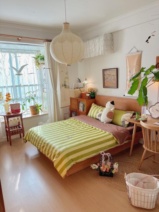 16㎡原木风卧室变新中式🏠浪漫绿色系太绝🍀