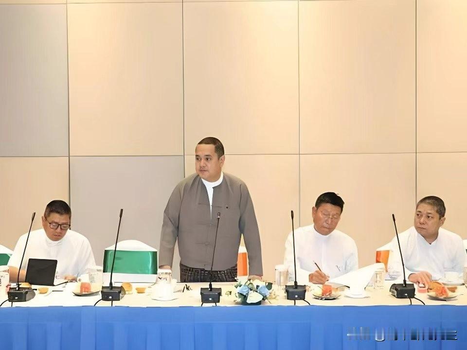 今天传来缅甸出口大米和碎米狂赚外汇且中国仍是最大买家的最新消息。“深挖洞，广积粮