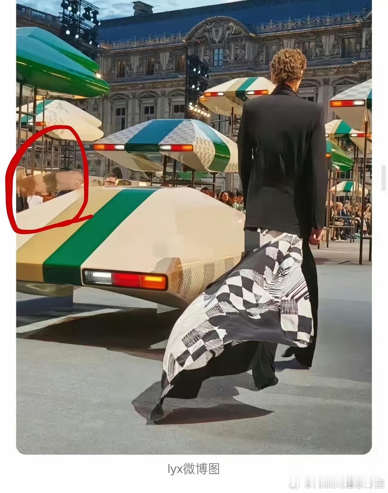 卢昱晓微博照片给宋茜打码，结果反倒引来一堆网友审判。其实这件事根本没必要小题大做
