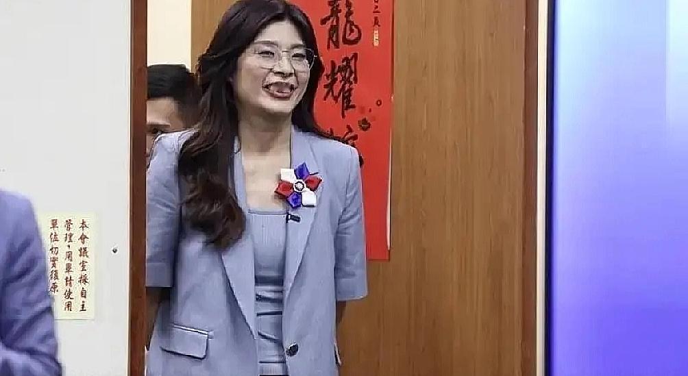 蒋万安一开口，就把国民党的底裤都给扒了。
他那句“拒绝统一”，简直比任何对手的攻