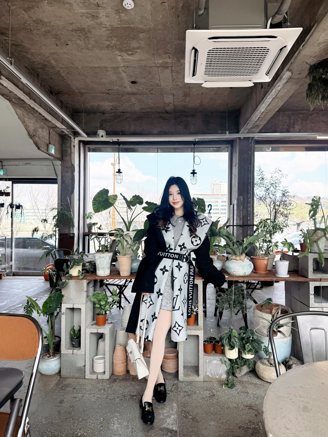 Today’s mood ✨🖤🇰🇷