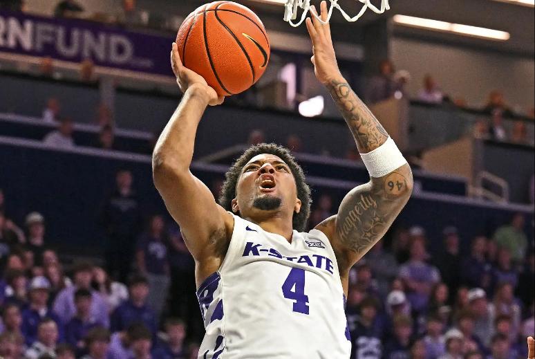 堪萨斯州立大学以108比49战胜了美国密西西比谷州立大学。堪萨斯大学大学先发大四