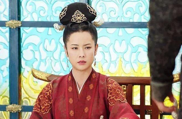 公元630年，李靖拔剑指向义成公主，问道：“降不降？”义成公主斩钉截铁地说：“我