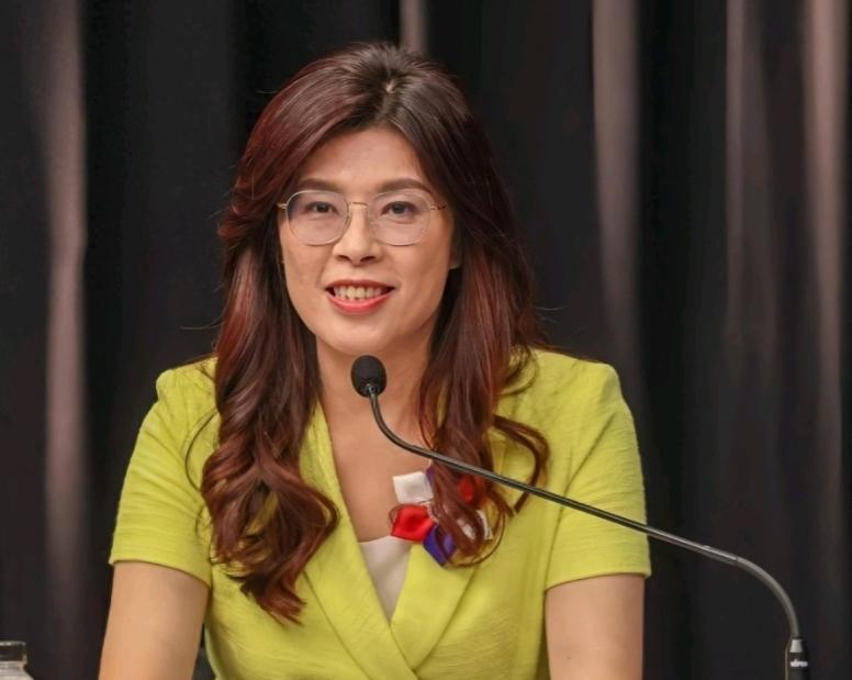 台当局当局有意阻扰郑丽文访问中国大陆，结果郑丽文反将一军称，如果赖清德希望在访陆