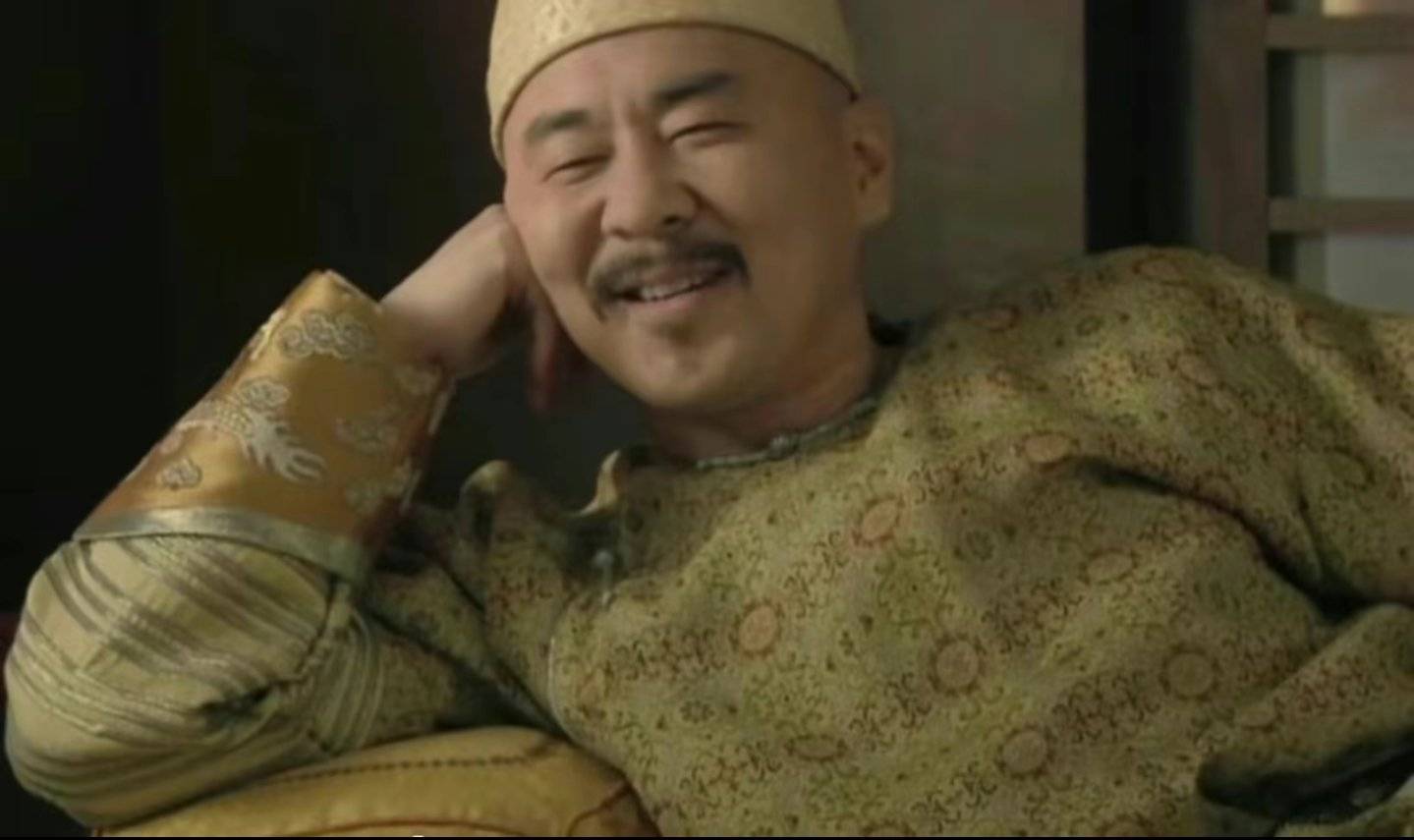 刘亦菲满满的活人感[笑cry] 这么多年不管是路人偶遇还是🐶崽跟踪，她都是在逛